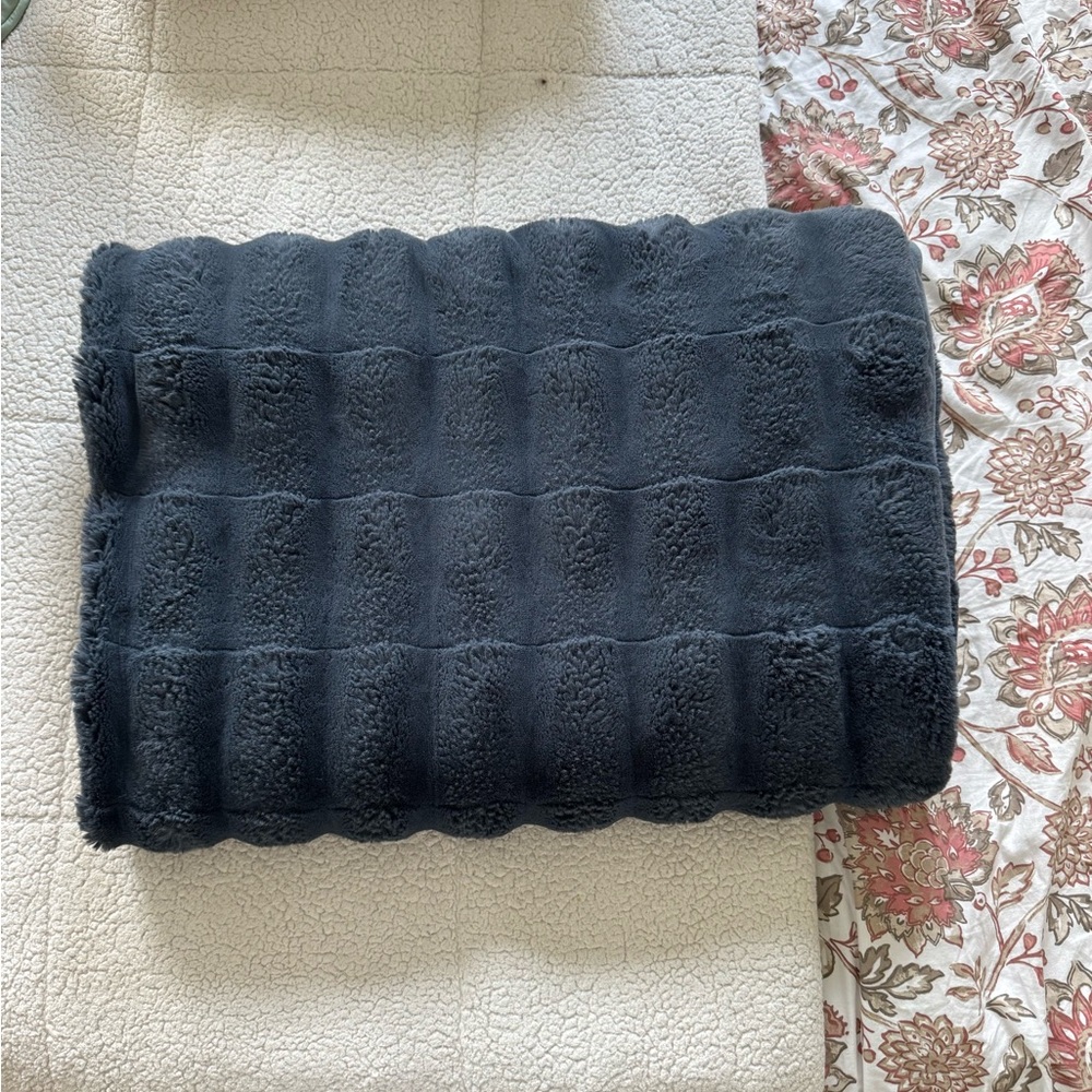 UGG Luxurious Plush Navy Throw Blanket
